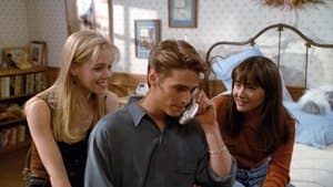 Un homme et un couffin