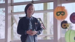 L'affaire de la curieuse nouvelle / L'affaire des colis volatilisés