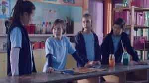 L'affaire du système solaire disparu / L'affaire du danseur en détresse